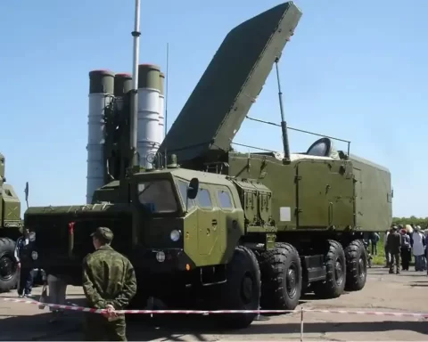 sistema missilistico antiaereo e antimissile s-300